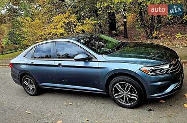 Седан Volkswagen Jetta 2018 в 