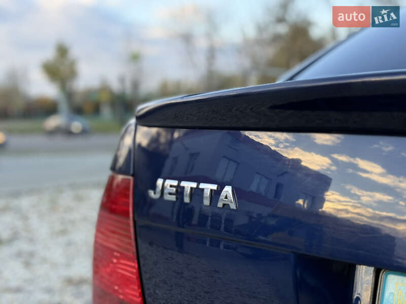 Седан Volkswagen Jetta 2001 в Калуші