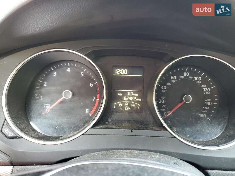 Седан Volkswagen Jetta 2015 в Львові фото 9 Седан Volkswagen Jetta 2015 в Львові
