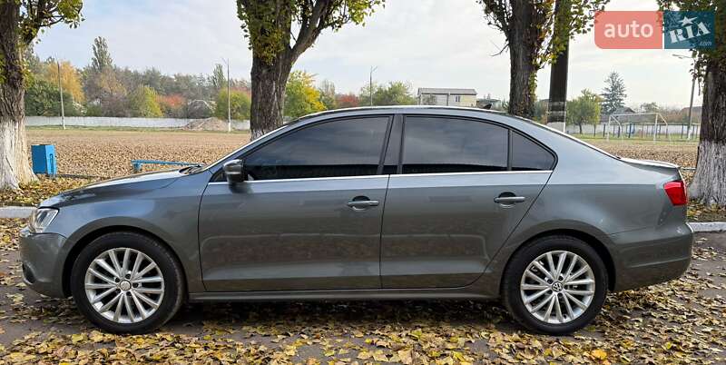 Седан Volkswagen Jetta 2013 в Киеве фото 4 Седан Volkswagen Jetta 2013 в Киеве