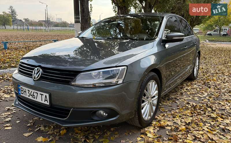 Седан Volkswagen Jetta 2013 в Киеве фото 3 Седан Volkswagen Jetta 2013 в Киеве