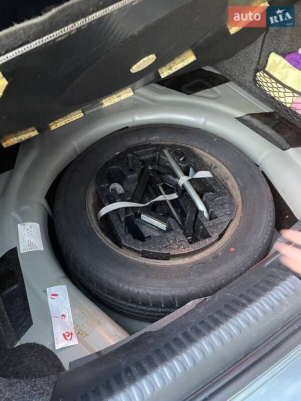 Седан Volkswagen Jetta 2012 в Ужгороде