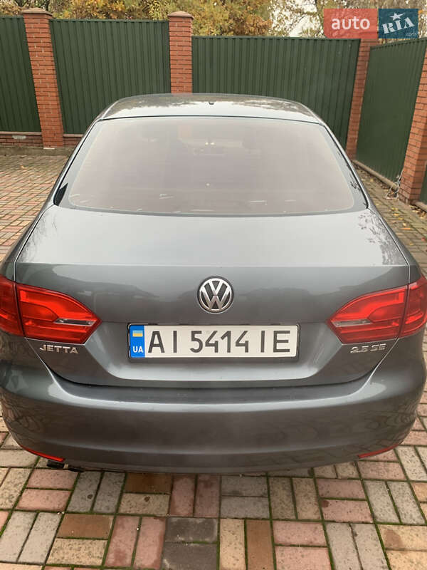 Седан Volkswagen Jetta 2012 в Иванковичах