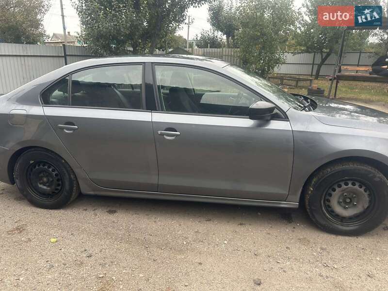 Седан Volkswagen Jetta 2014 в Лозовой фото 15 Седан Volkswagen Jetta 2014 в Лозовой