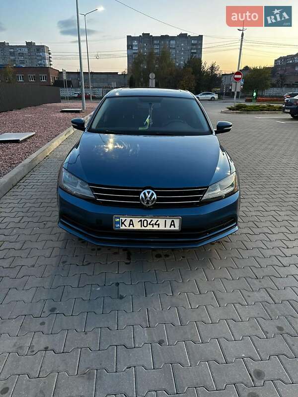 Седан Volkswagen Jetta 2016 в Хмельницком