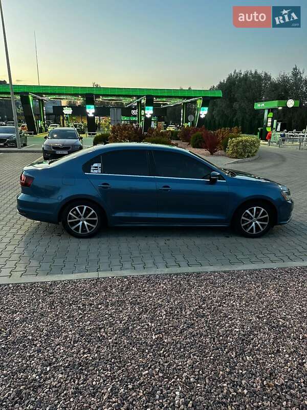 Седан Volkswagen Jetta 2016 в Хмельницком