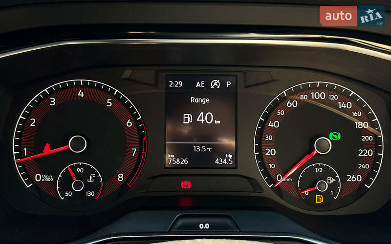 Седан Volkswagen Jetta 2019 в Львове