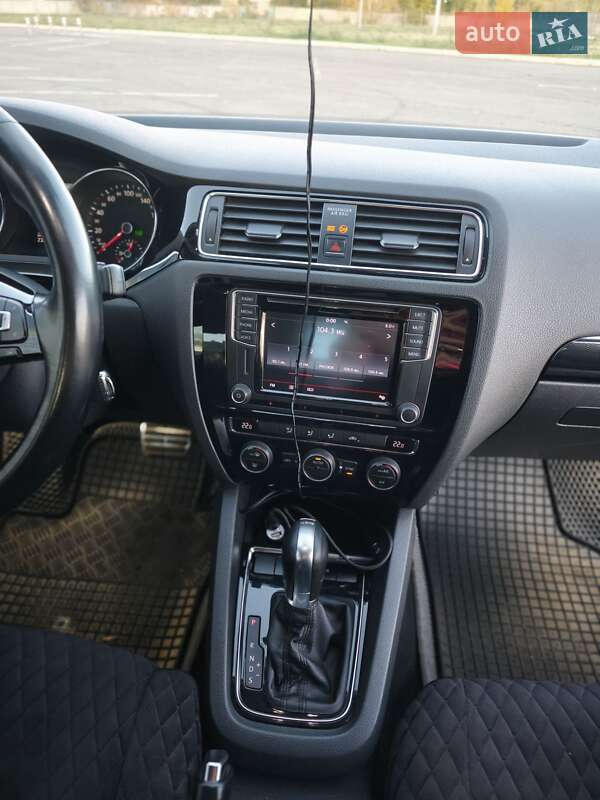 Седан Volkswagen Jetta 2016 в Кривому Розі фото 9 Седан Volkswagen Jetta 2016 в Кривому Розі