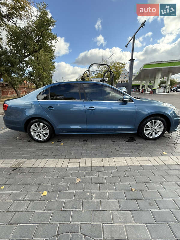 Седан Volkswagen Jetta 2014 в Кропивницком