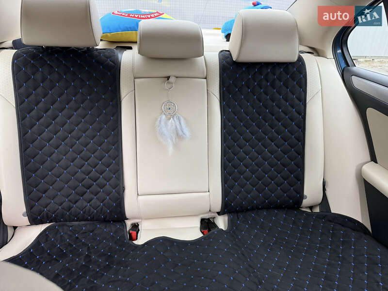 Седан Volkswagen Jetta 2014 в Кропивницком