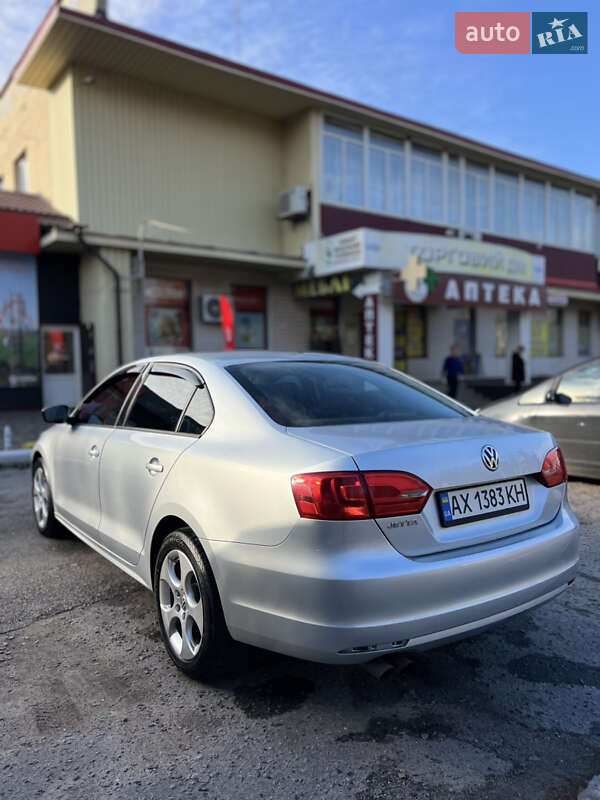 Седан Volkswagen Jetta 2013 в Полтаве фото 6 Седан Volkswagen Jetta 2013 в Полтаве