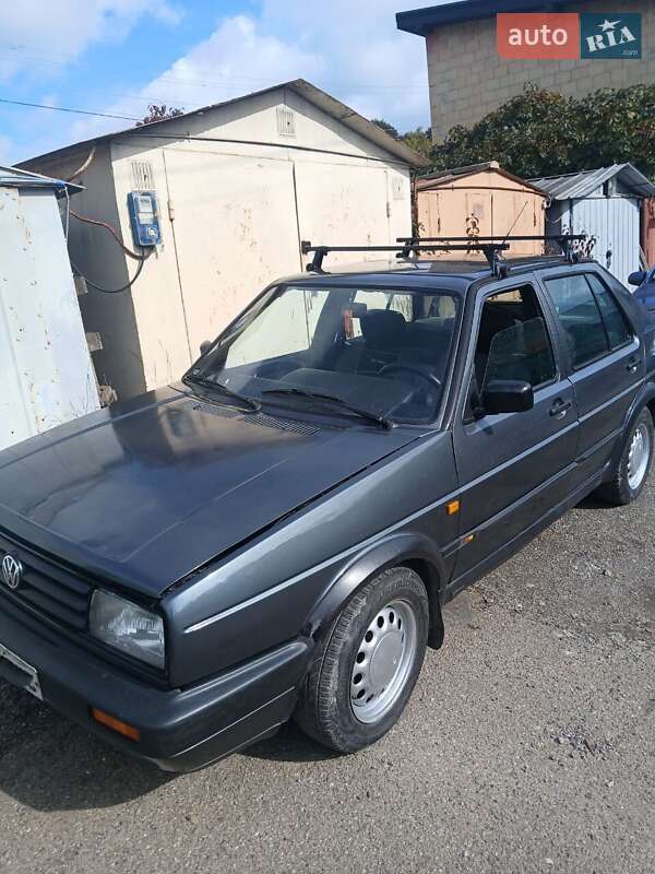 Седан Volkswagen Jetta 1990 в Львові