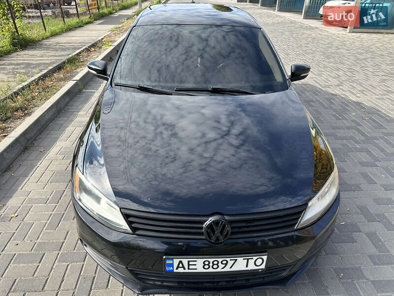 Седан Volkswagen Jetta 2012 в Дніпрі