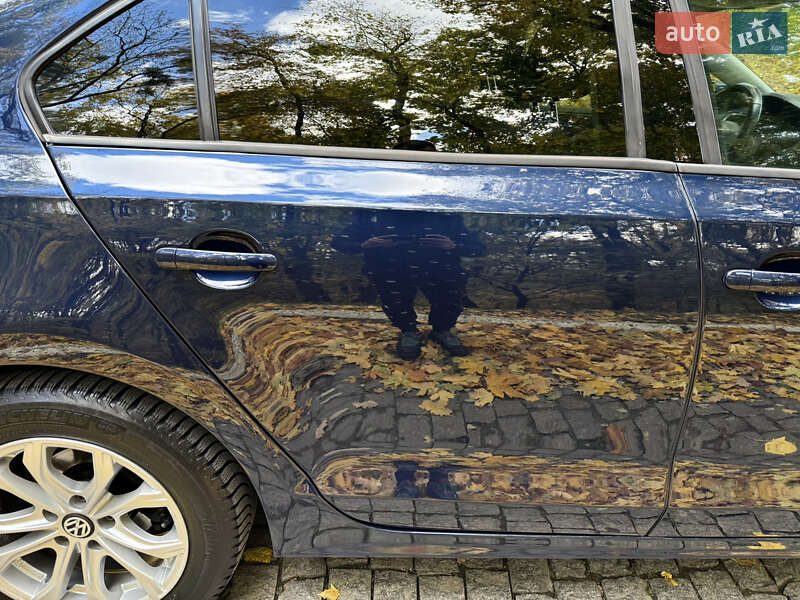 Седан Volkswagen Jetta 2014 в Черновцах фото 29 Седан Volkswagen Jetta 2014 в Черновцах