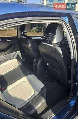 Седан Volkswagen Jetta 2017 в 