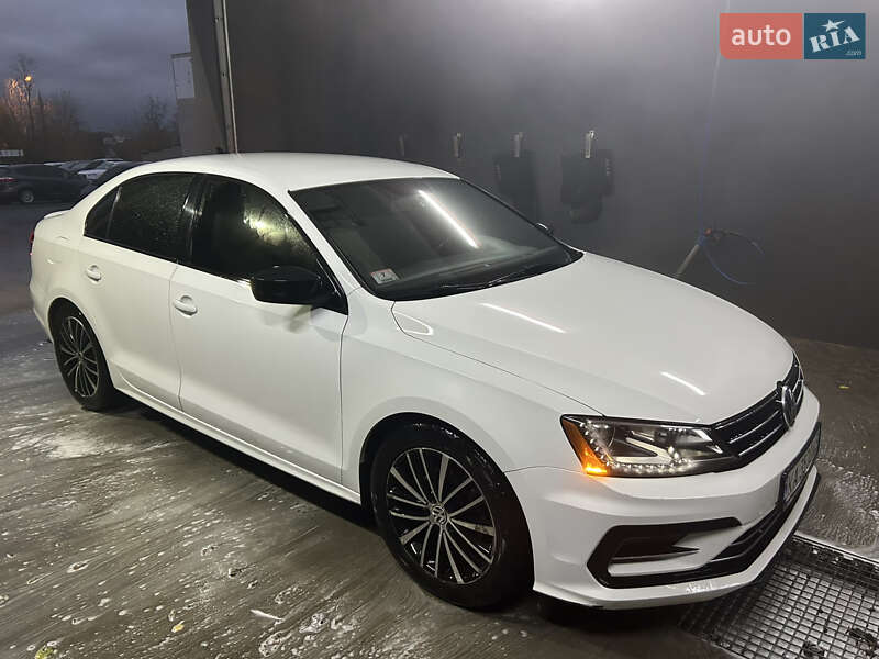 Седан Volkswagen Jetta 2015 в Сумах
