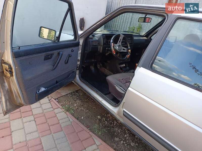 Седан Volkswagen Jetta 1986 в Одесі фото 3 Седан Volkswagen Jetta 1986 в Одесі