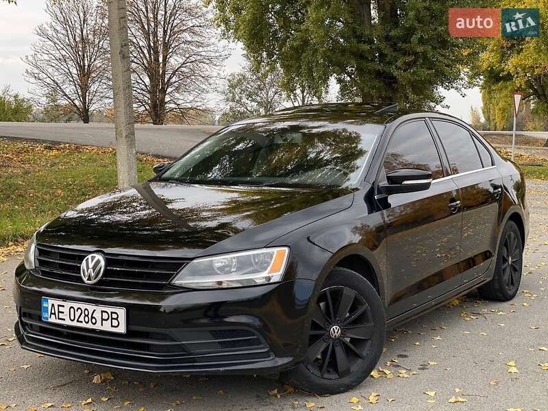 Седан Volkswagen Jetta 2016 в Днепре