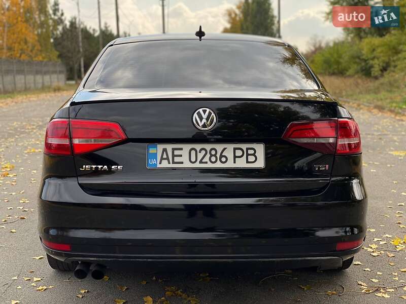Седан Volkswagen Jetta 2016 в Днепре
