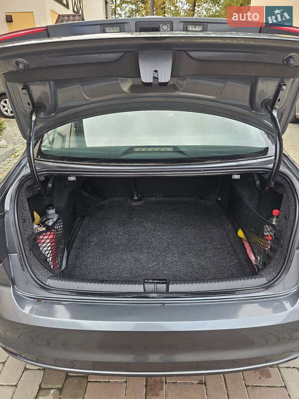Седан Volkswagen Jetta 2016 в Черкассах фото 10 Седан Volkswagen Jetta 2016 в Черкассах