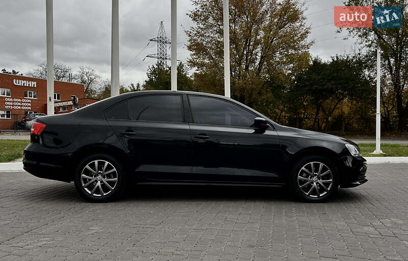 Седан Volkswagen Jetta 2014 в Днепре фото 2 Седан Volkswagen Jetta 2014 в Днепре