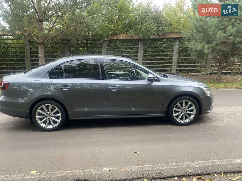 Седан Volkswagen Jetta 2016 в Ужгороде фото 2 Седан Volkswagen Jetta 2016 в Ужгороде