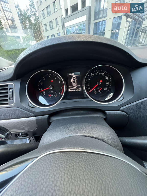 Седан Volkswagen Jetta 2016 в Ірпені фото 19 Седан Volkswagen Jetta 2016 в Ірпені