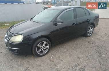 Седан Volkswagen Jetta 2008 в Києві