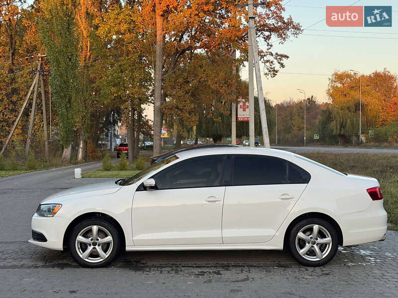 Седан Volkswagen Jetta 2012 в Вінниці