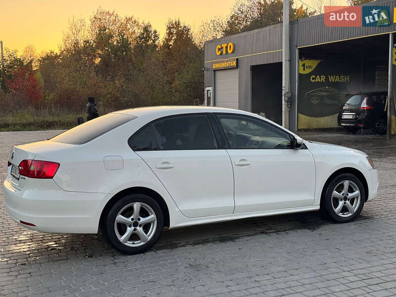Седан Volkswagen Jetta 2012 в Вінниці