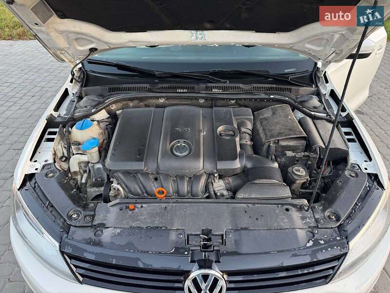 Седан Volkswagen Jetta 2012 в Вінниці