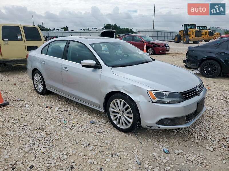 Седан Volkswagen Jetta 2013 в Ивано-Франковске фото 5 Седан Volkswagen Jetta 2013 в Ивано-Франковске