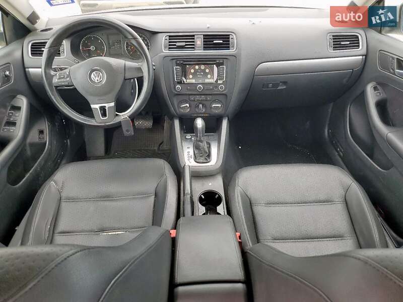 Седан Volkswagen Jetta 2013 в Ивано-Франковске фото 9 Седан Volkswagen Jetta 2013 в Ивано-Франковске
