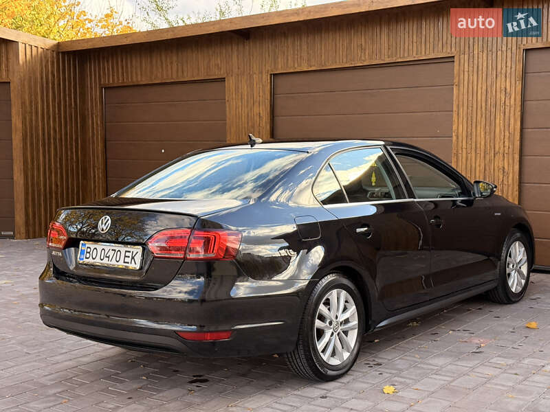 Седан Volkswagen Jetta 2013 в Тернополе фото 8 Седан Volkswagen Jetta 2013 в Тернополе
