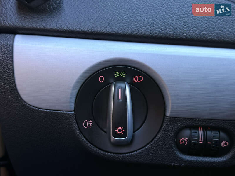 Седан Volkswagen Jetta 2013 в Тернополе фото 22 Седан Volkswagen Jetta 2013 в Тернополе