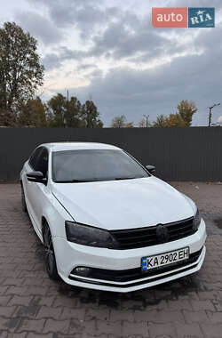 Седан Volkswagen Jetta 2016 в Кривому Розі