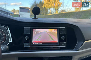 Седан Volkswagen Jetta 2019 в  фото 19 Седан Volkswagen Jetta 2019 в