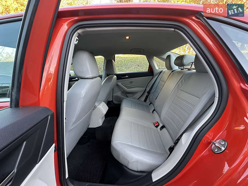 Седан Volkswagen Jetta 2019 в Киеве фото 26 Седан Volkswagen Jetta 2019 в Киеве