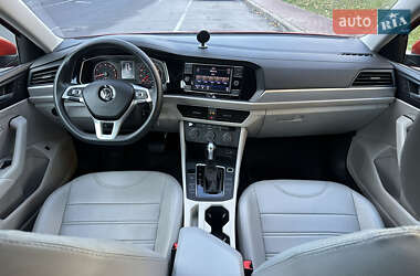 Седан Volkswagen Jetta 2019 в  фото 39 Седан Volkswagen Jetta 2019 в