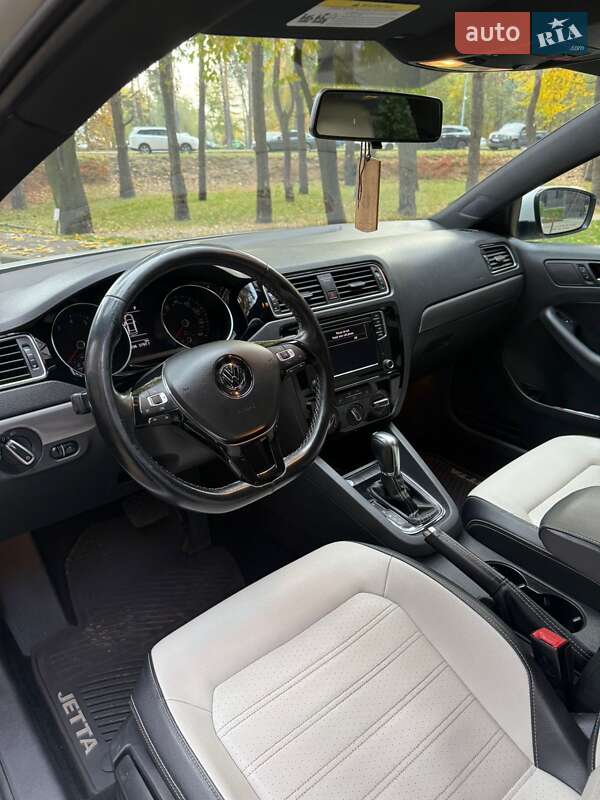 Седан Volkswagen Jetta 2015 в Броварах фото 9 Седан Volkswagen Jetta 2015 в Броварах