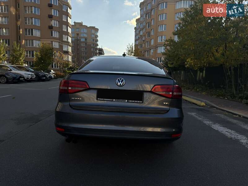 Седан Volkswagen Jetta 2015 в Киеве фото 2 Седан Volkswagen Jetta 2015 в Киеве