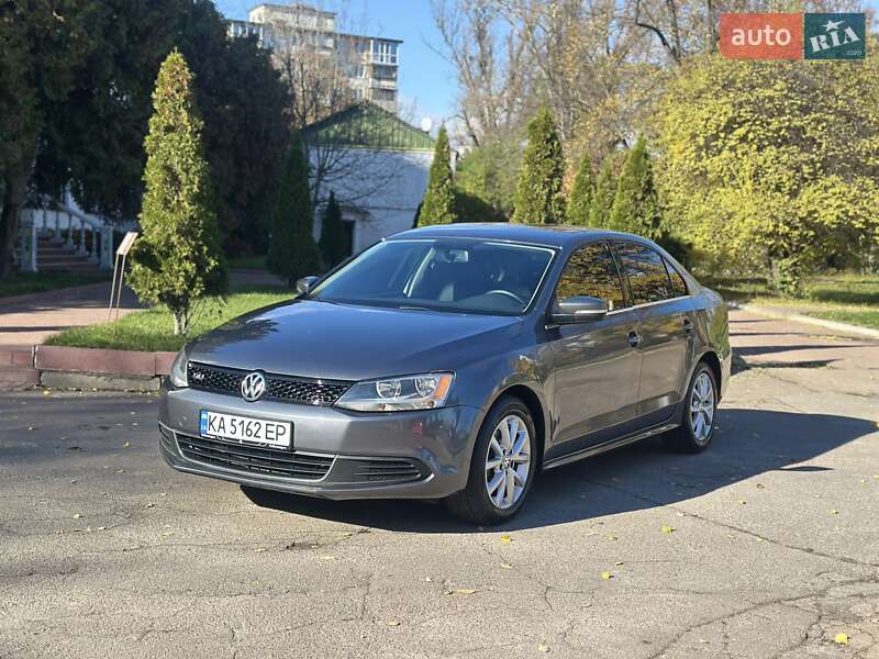 Седан Volkswagen Jetta 2013 в Киеве