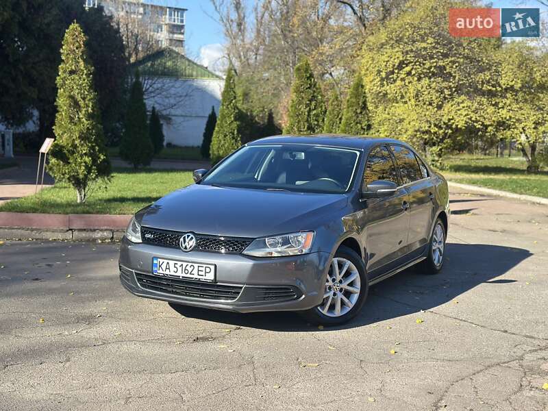 Седан Volkswagen Jetta 2013 в Киеве