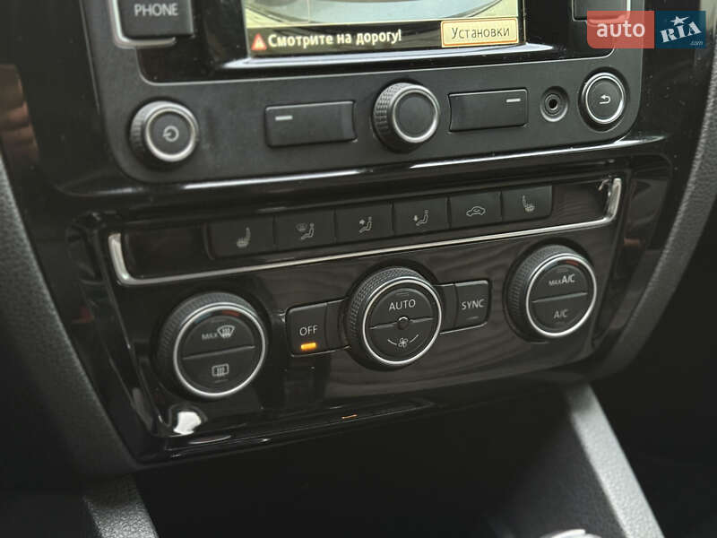 Седан Volkswagen Jetta 2015 в Одессе фото 59 Седан Volkswagen Jetta 2015 в Одессе