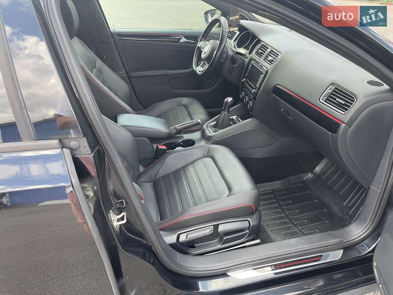 Седан Volkswagen Jetta 2015 в Киеве фото 17 Седан Volkswagen Jetta 2015 в Киеве
