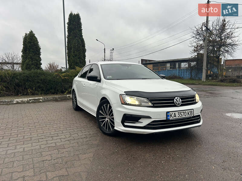 Седан Volkswagen Jetta 2015 в Сумах фото Седан Volkswagen Jetta 2015 в Сумах