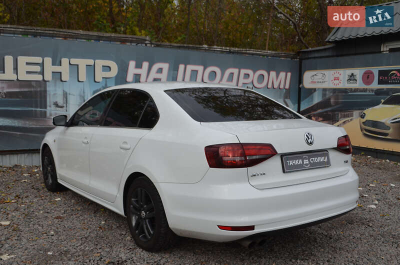 Седан Volkswagen Jetta 2016 в Киеве фото 5 Седан Volkswagen Jetta 2016 в Киеве