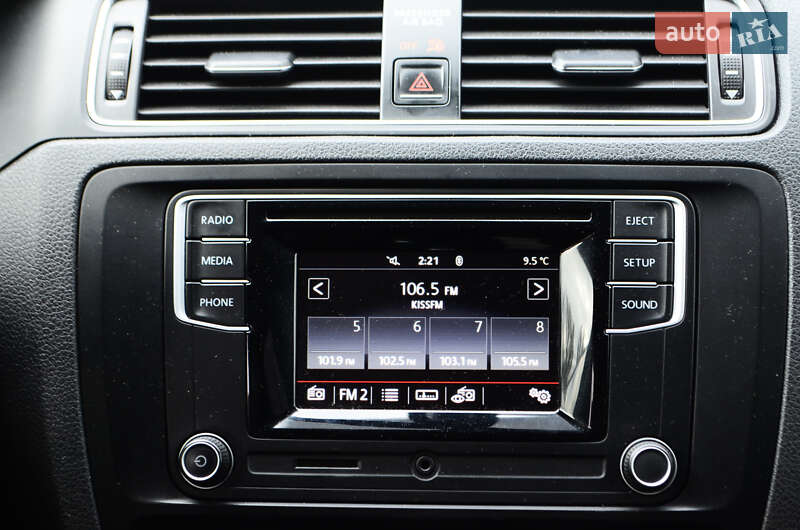 Седан Volkswagen Jetta 2016 в Киеве фото 19 Седан Volkswagen Jetta 2016 в Киеве