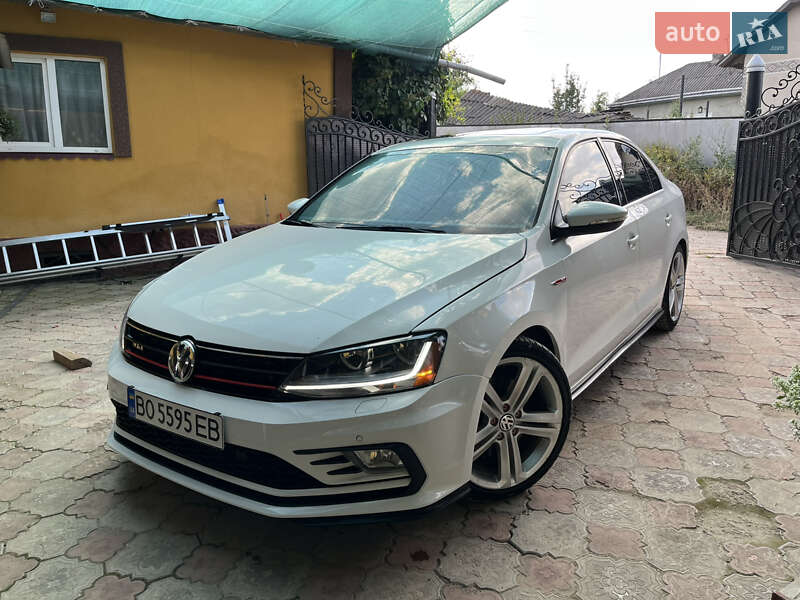 Седан Volkswagen Jetta 2015 в Борщеве