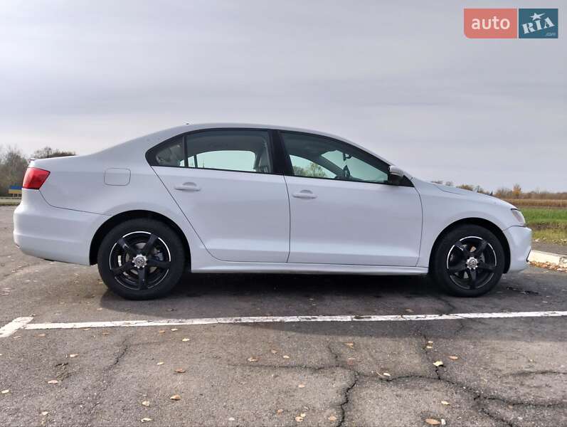 Седан Volkswagen Jetta 2013 в Конотопе фото 3 Седан Volkswagen Jetta 2013 в Конотопе